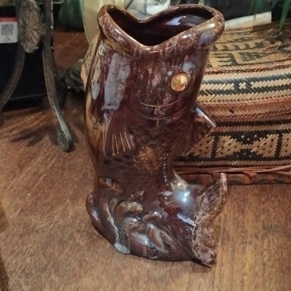 Drip glaze Fish vase.  O18GW4